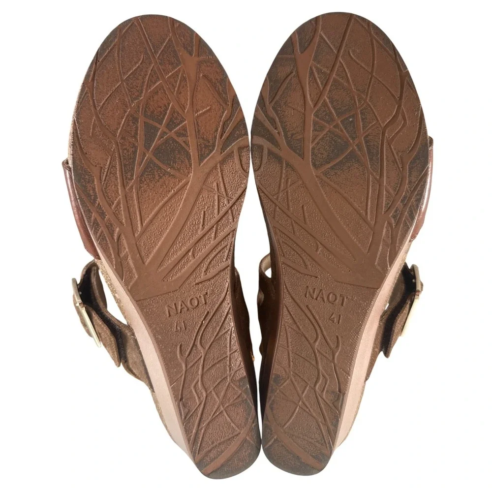 Naot Dynasty Wedge Sandal Brown Leather Gold EU 41 US 10 Comfort Minimalist $170